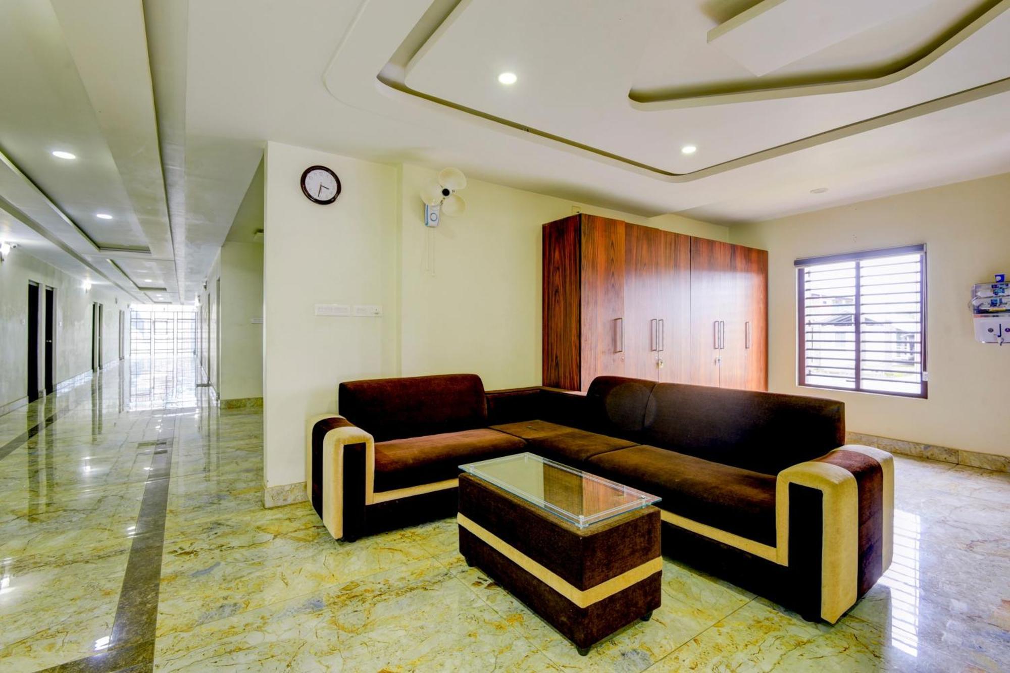 Hotel O Royal Tower Lodge Etakkare ภายนอก รูปภาพ